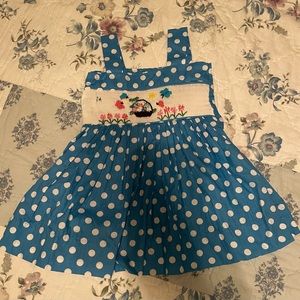 BNWT Girls smocked Easter dress